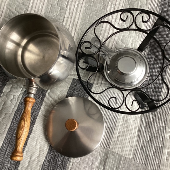 VINTAGE STAINLESS STEEL FONDUE POT WITH STAND & BURNER - Picture 12 of 12